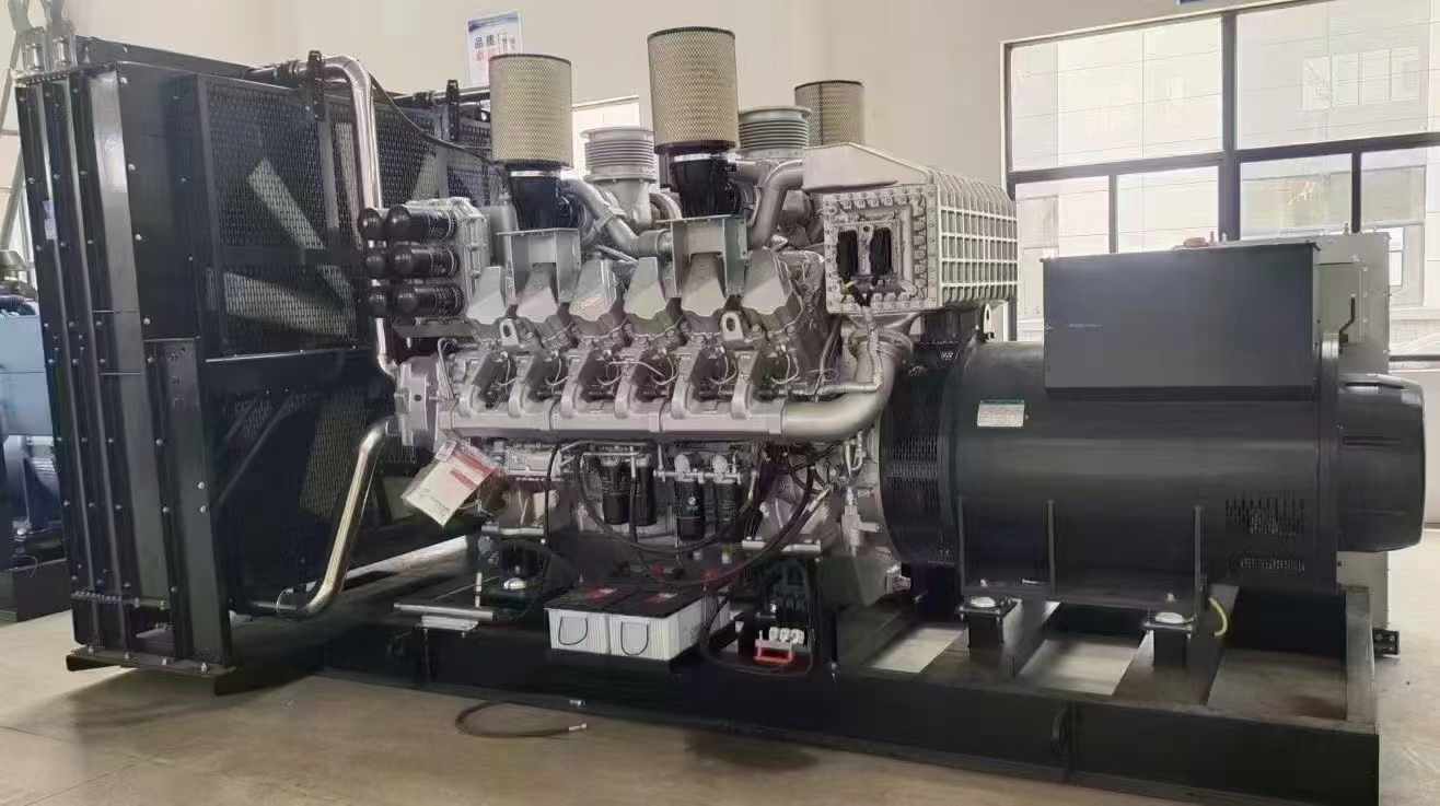 黔西800KW柴油发电机组可以带动多少kw的设备？